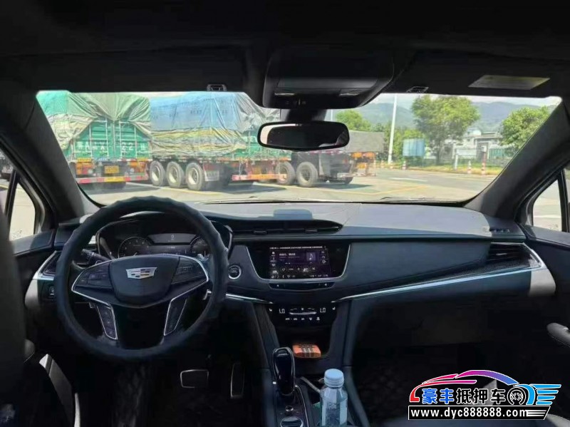 22年凯迪拉克XT5轿车抵押车出售