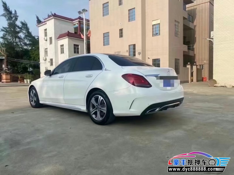 21年奔驰C轿车抵押车出售