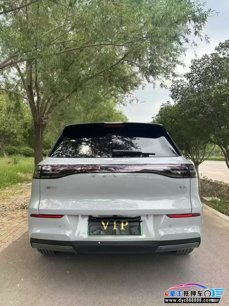 25年吉利银河E5轿车抵押车出售