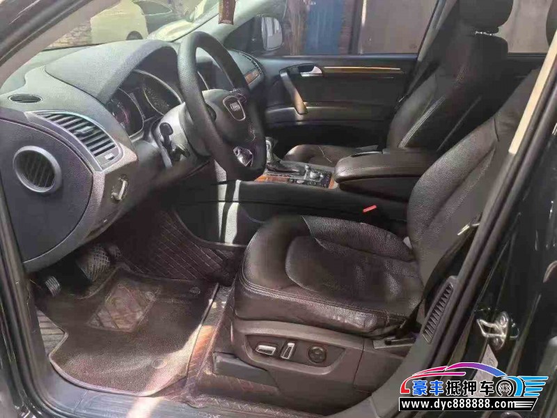 14年奥迪Q7轿车抵押车出售