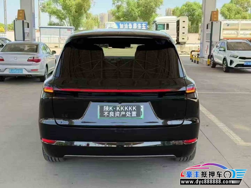 23年理想L9轿车抵押车出售