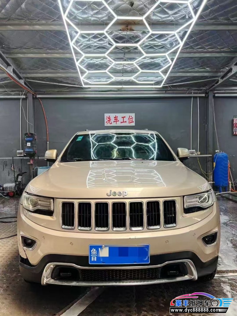 16年Jeep大切诺基轿车抵押车出售