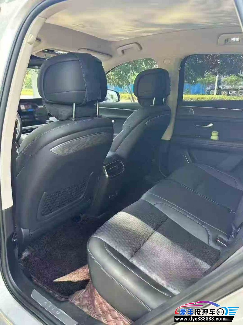 22年华为问界轿车抵押车出售