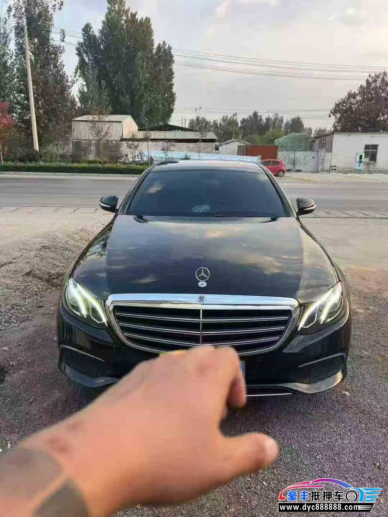 20年奔驰E轿车抵押车出售