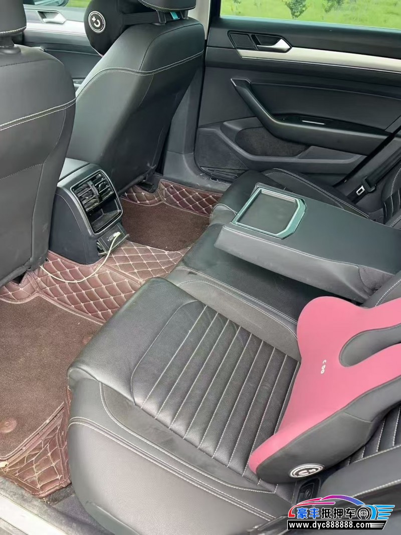 20年大众迈腾轿车抵押车出售