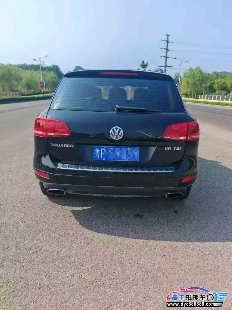 14年大众途锐轿车抵押车出售