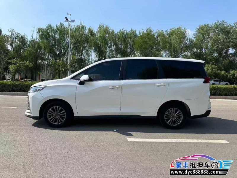 24年上汽大通G50轿车抵押车出售