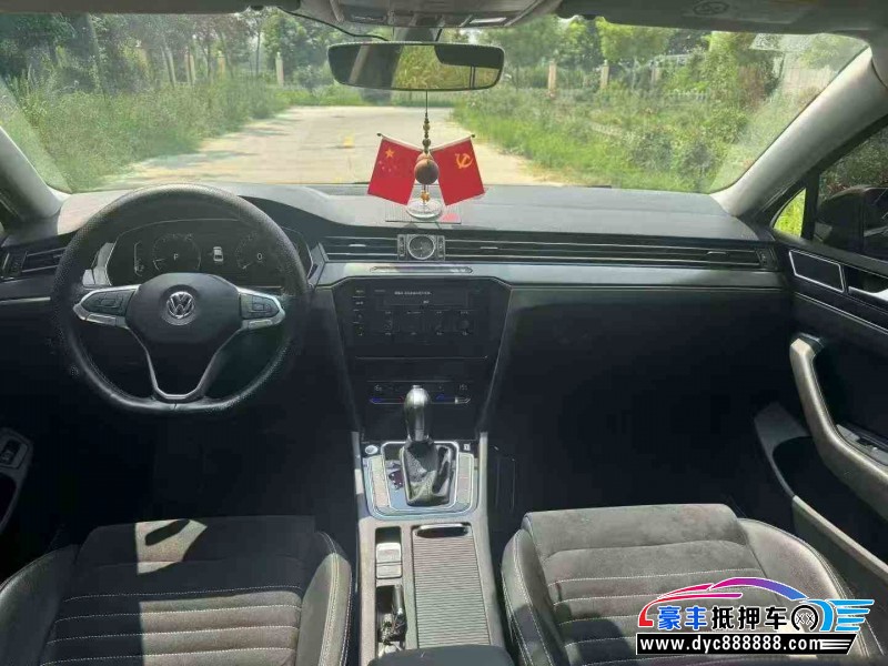 20年大众迈腾轿车抵押车出售