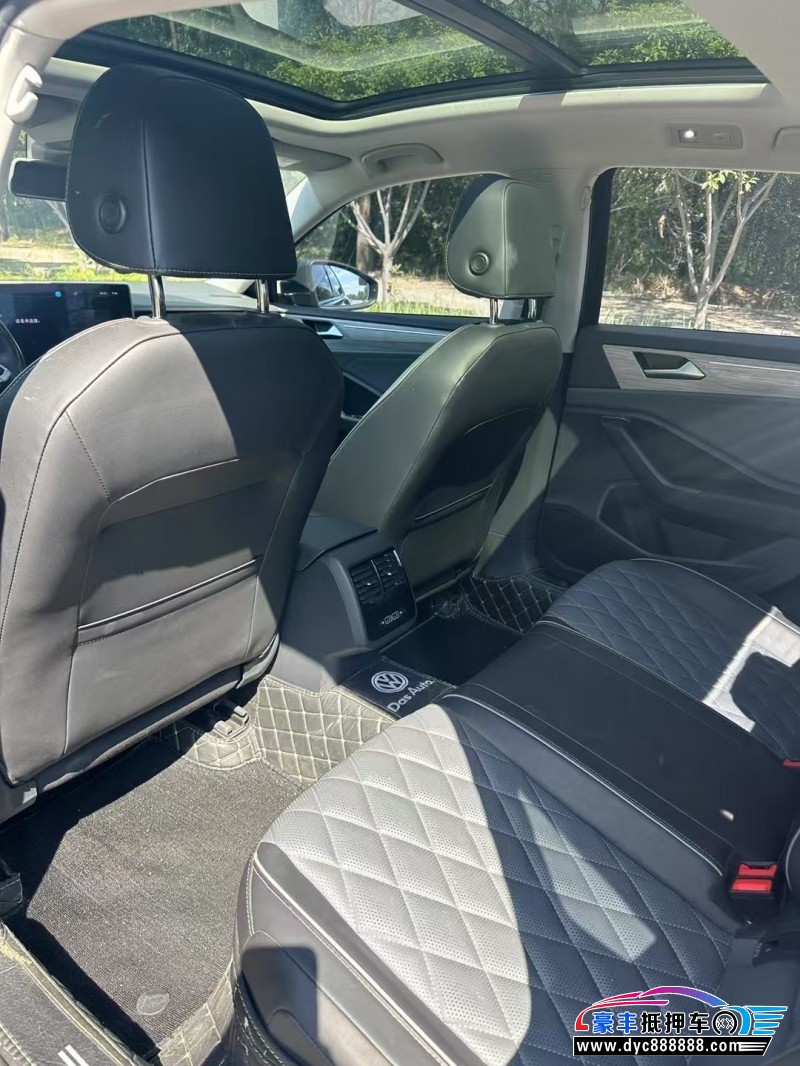 23年大众速腾轿车抵押车出售