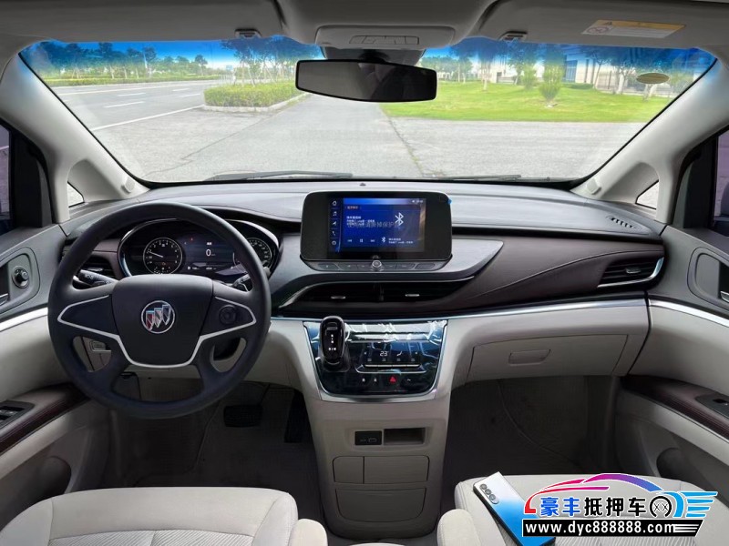 24年别克GL8轿车抵押车出售