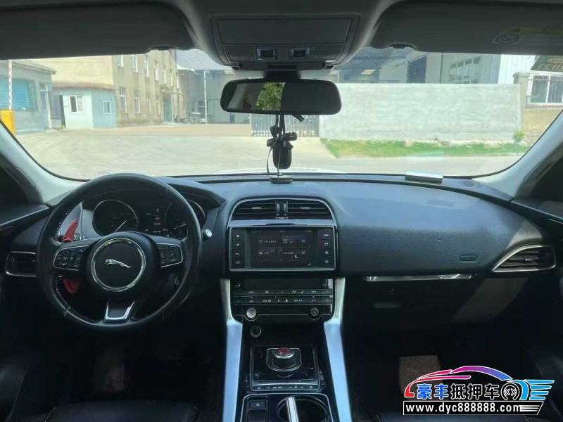 17年捷豹F-PACE轿车抵押车出售