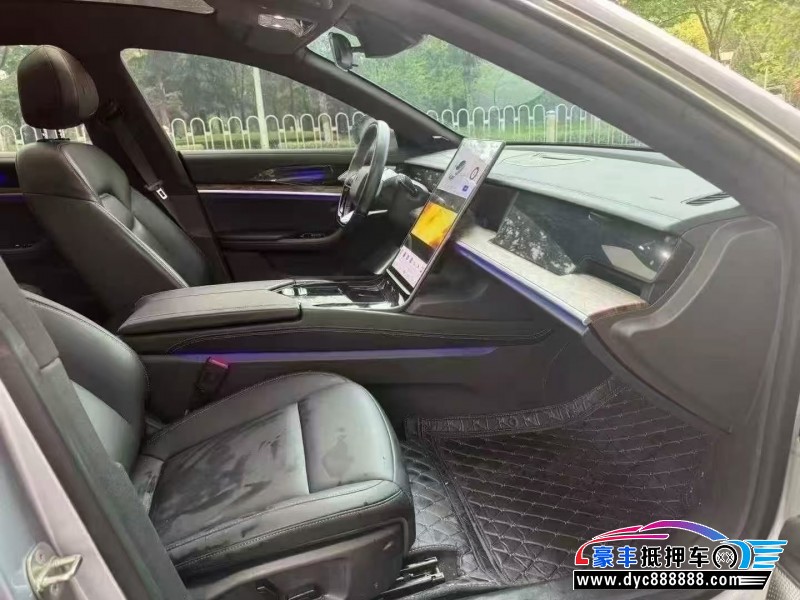 23年哪吒S轿车抵押车出售