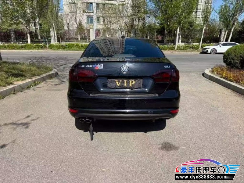 14年大众速腾轿车抵押车出售