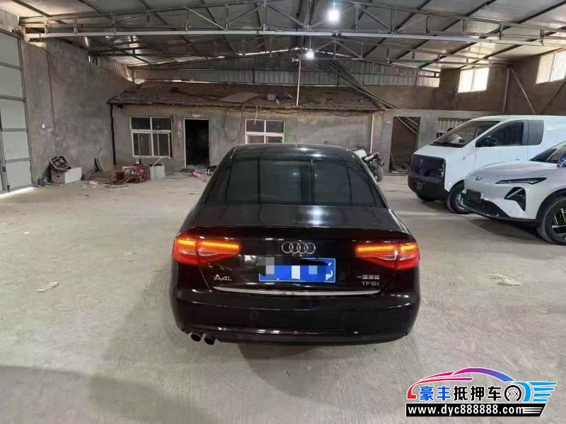 13年奥迪A4L轿车抵押车出售