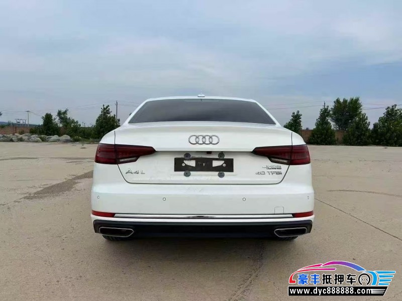 20年奥迪A4L轿车抵押车出售