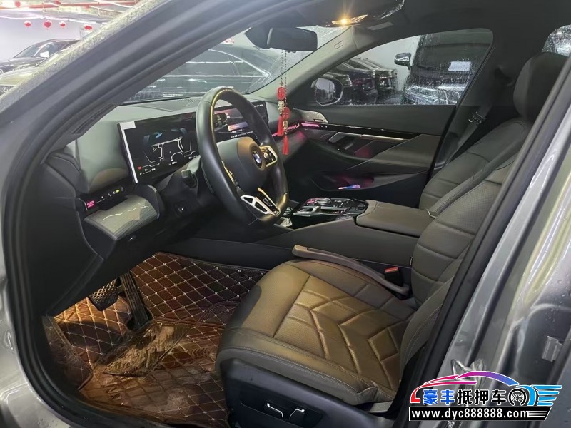 24年宝马5系轿车抵押车出售