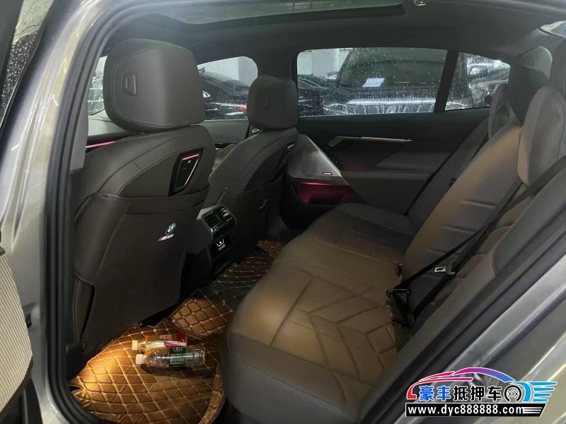 24年宝马5系轿车抵押车出售