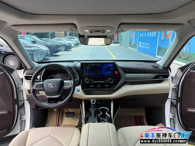 22年丰田汉兰达轿车抵押车出售