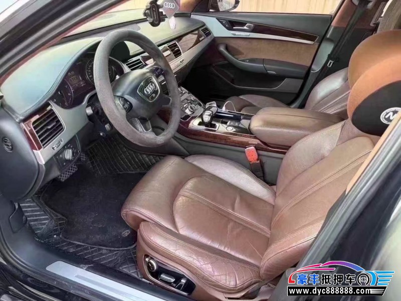12年奥迪A8轿车抵押车出售