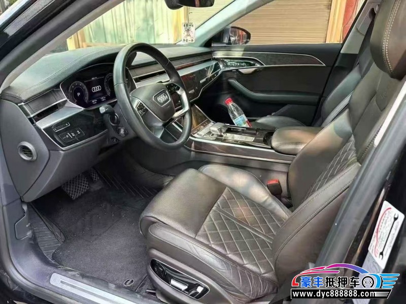 21年奥迪A8轿车抵押车出售