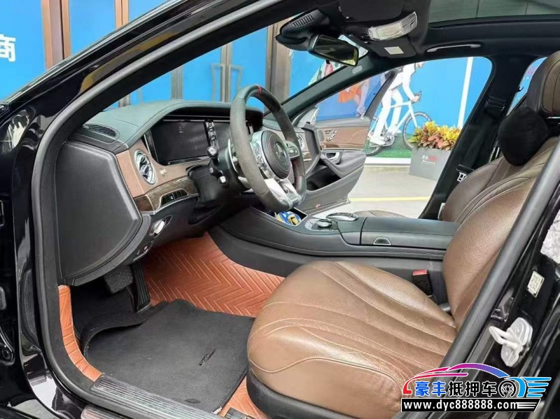 16年奔驰S轿车抵押车出售