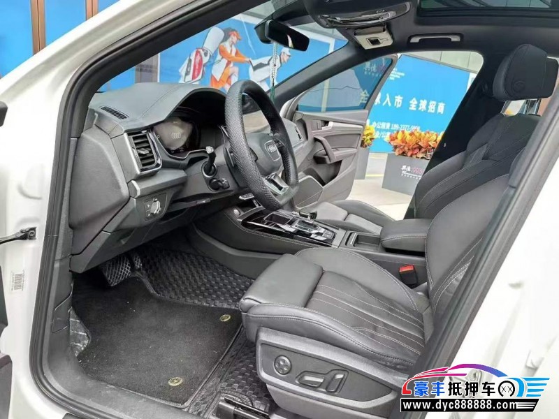 23年奥迪Q5轿车抵押车出售