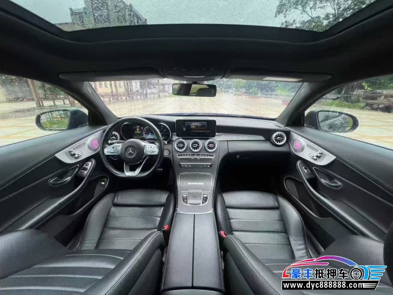 19年奔驰C轿车抵押车出售