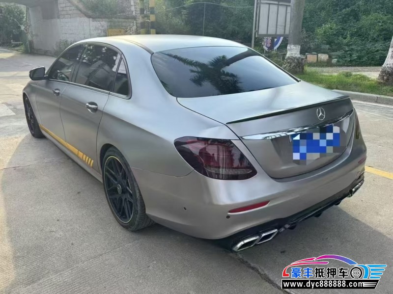 18年奔驰E轿车抵押车出售