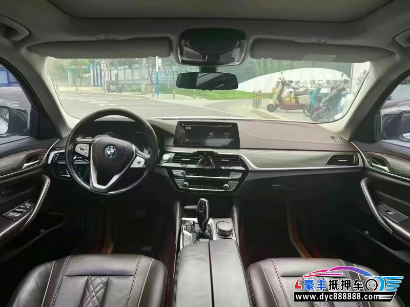 20年宝马5系轿车抵押车出售