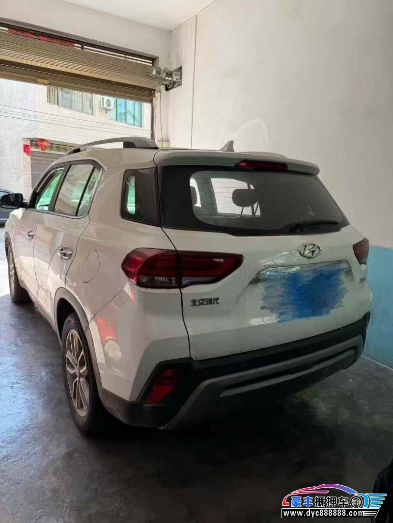 19年现代ix35轿车抵押车出售