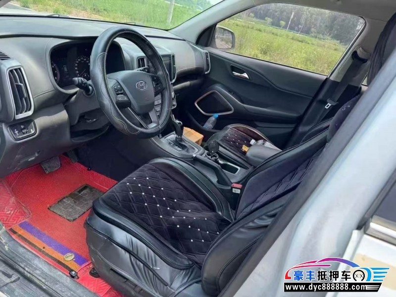 19年现代ix35轿车抵押车出售