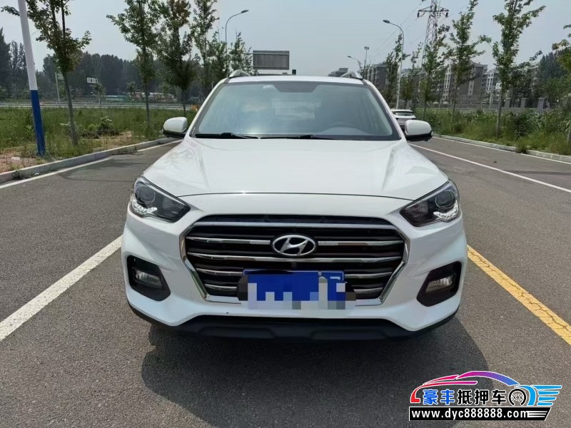 19年现代ix35轿车抵押车出售