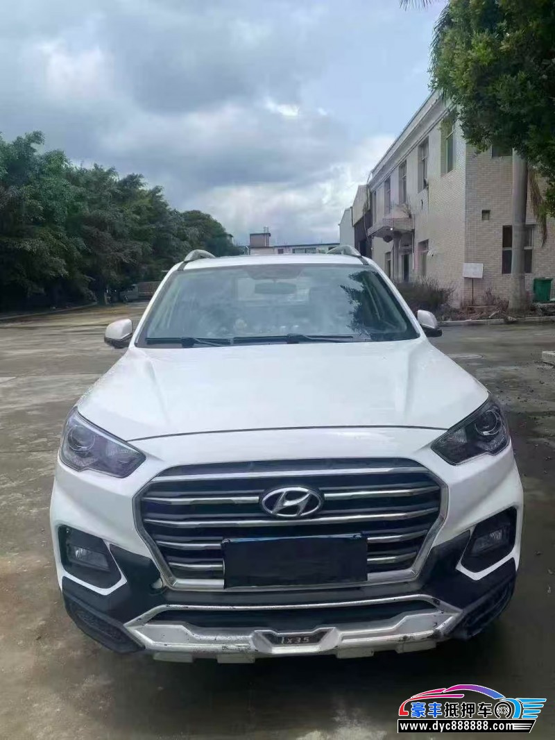 19年现代ix35轿车抵押车出售