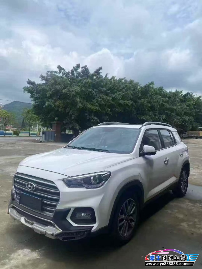 19年现代ix35轿车抵押车出售