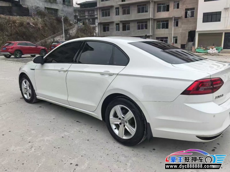 22年大众凌渡轿车抵押车出售