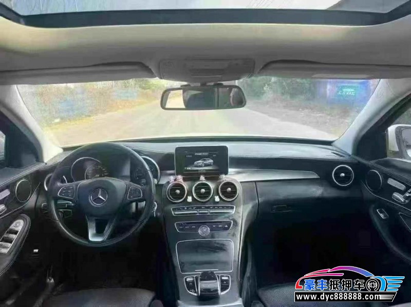 18年奔驰C轿车抵押车出售