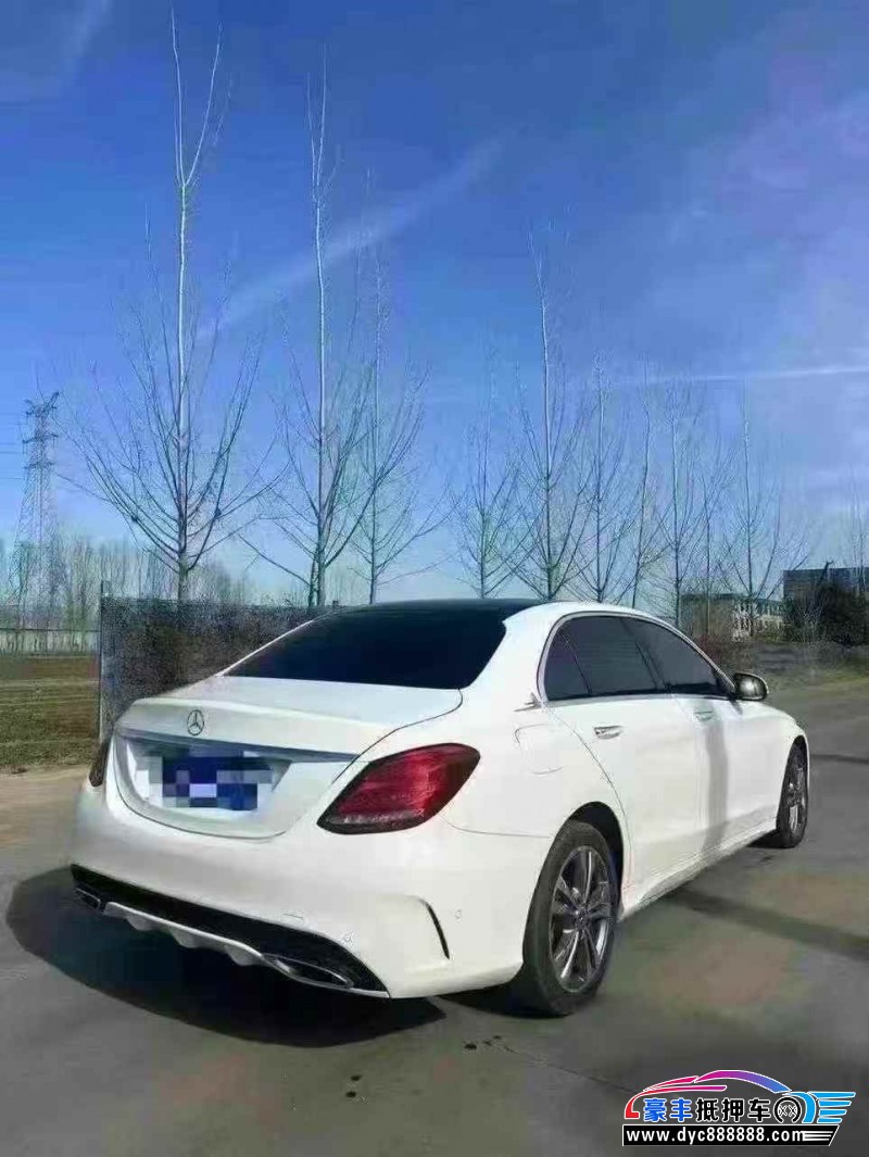 18年奔驰C轿车抵押车出售
