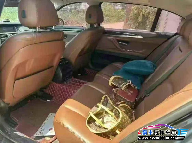 16年宝马5系轿车抵押车出售