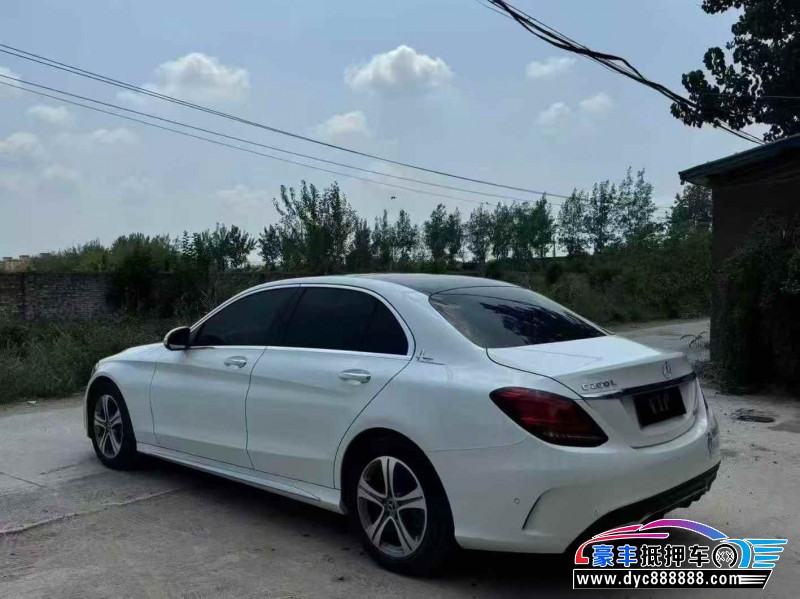 20年奔驰C轿车抵押车出售