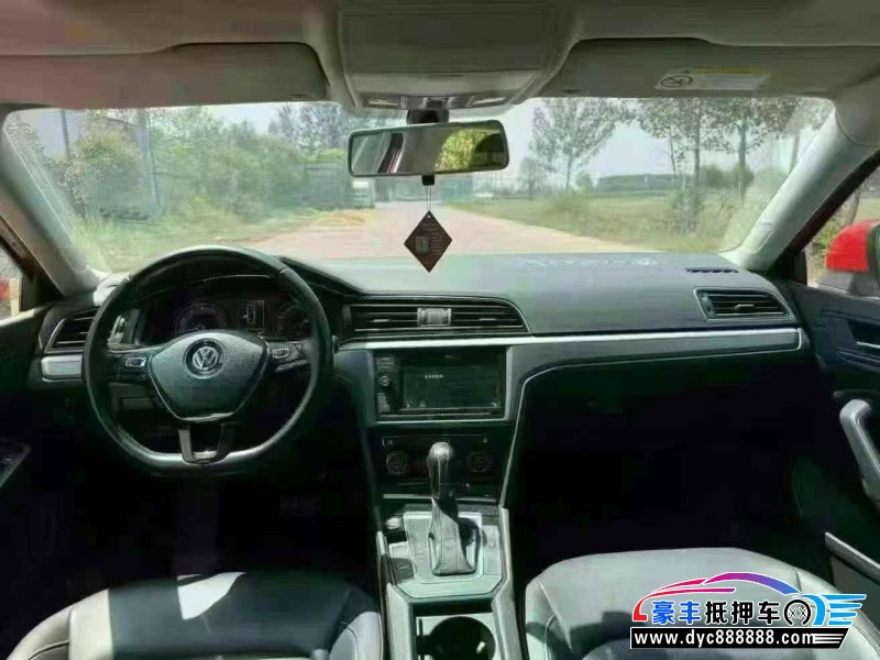 20年大众凌渡轿车抵押车出售