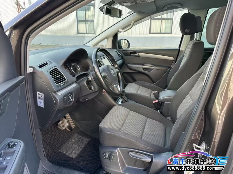 14年大众夏朗轿车抵押车出售