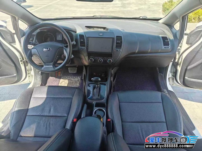 18年起亚K3轿车抵押车出售