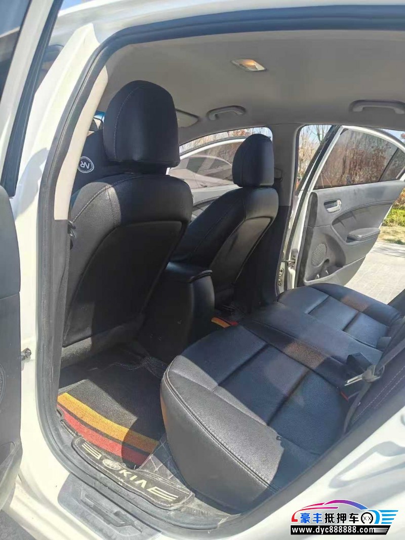 18年起亚K3轿车抵押车出售