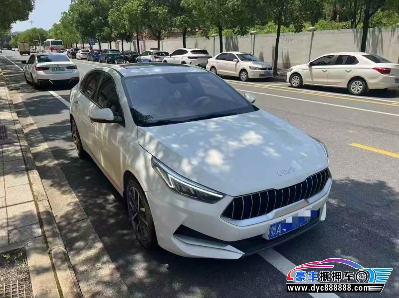 21年起亚K3轿车抵押车出售