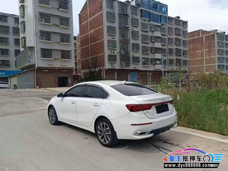 22年起亚K3轿车抵押车出售