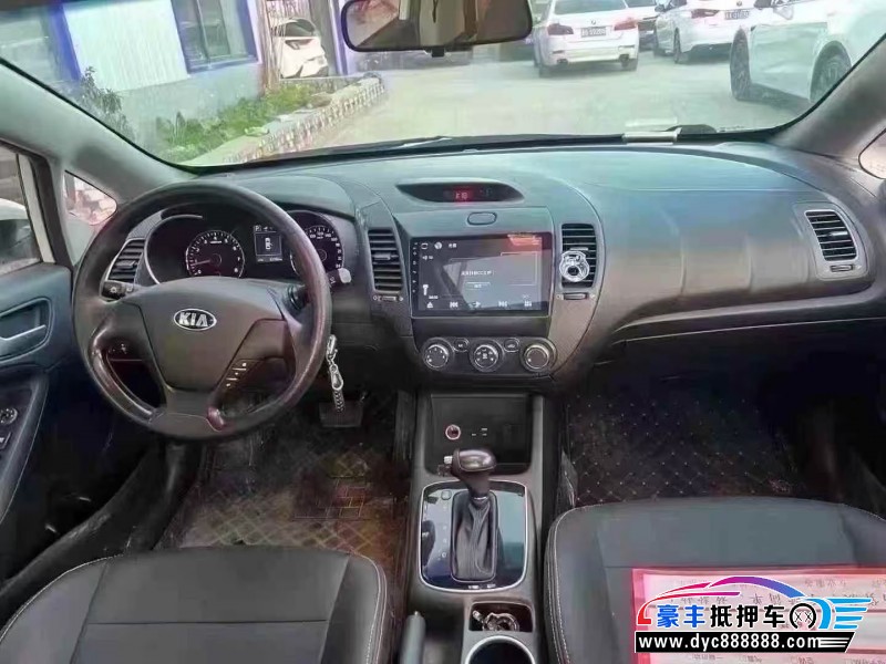 18年起亚K3轿车抵押车出售