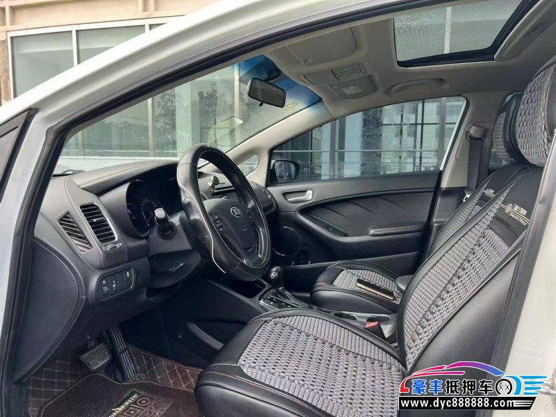 16年起亚K3轿车抵押车出售