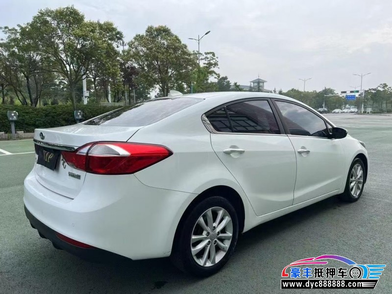 16年起亚K3轿车抵押车出售