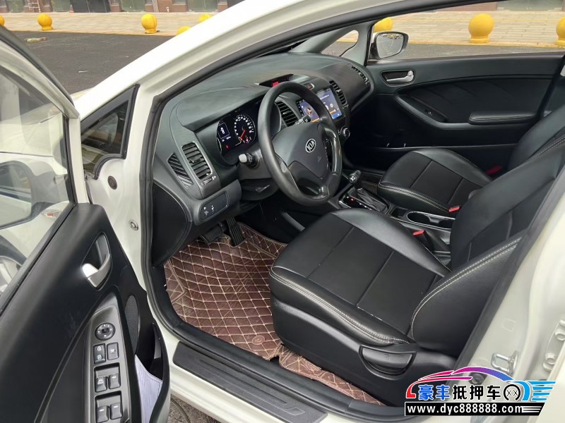 17年起亚K3轿车抵押车出售