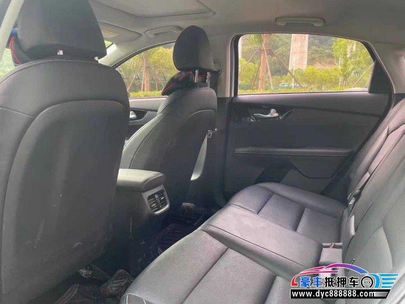 19年起亚K3轿车抵押车出售